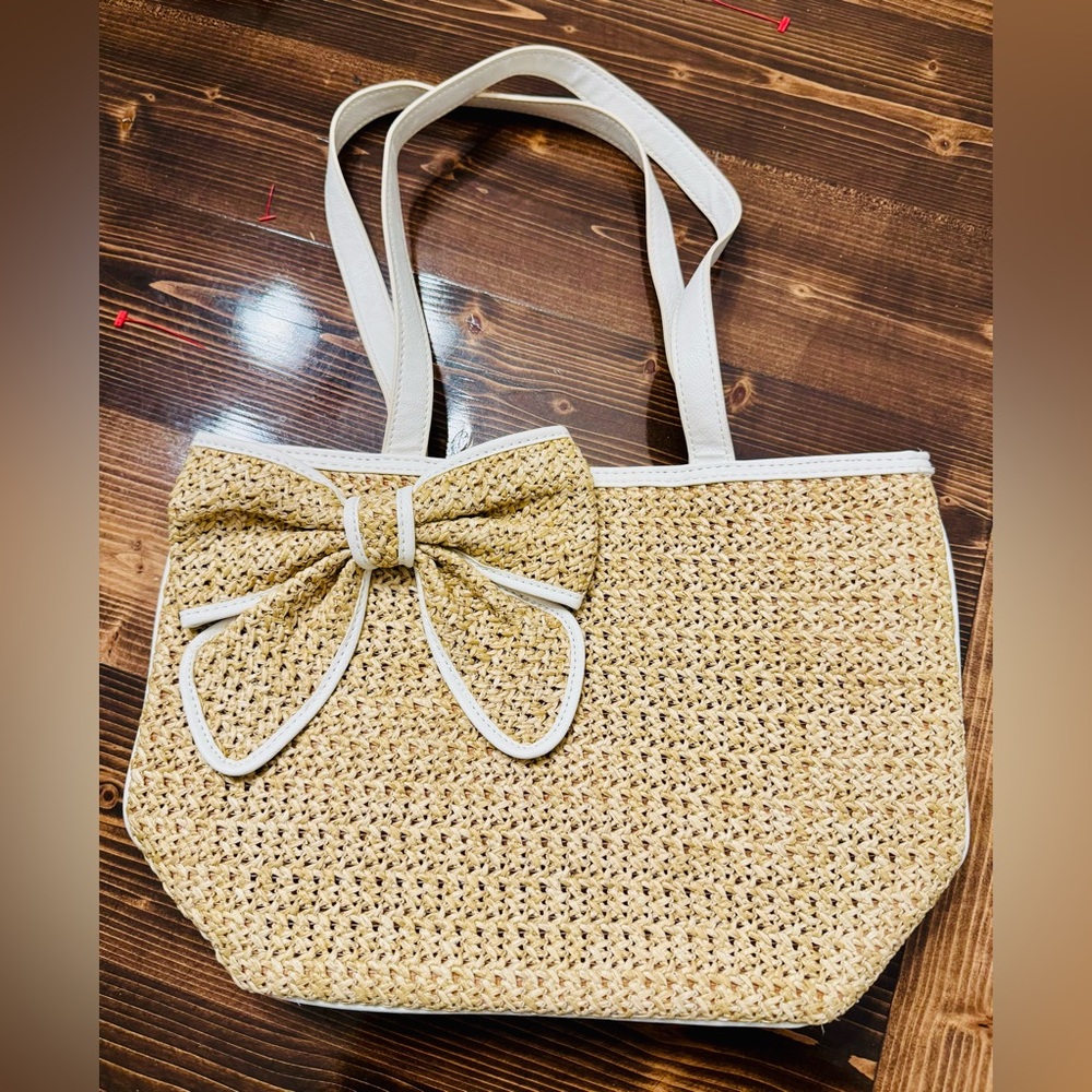 Bueno Tan and White Woven Tote‎ with Bow
